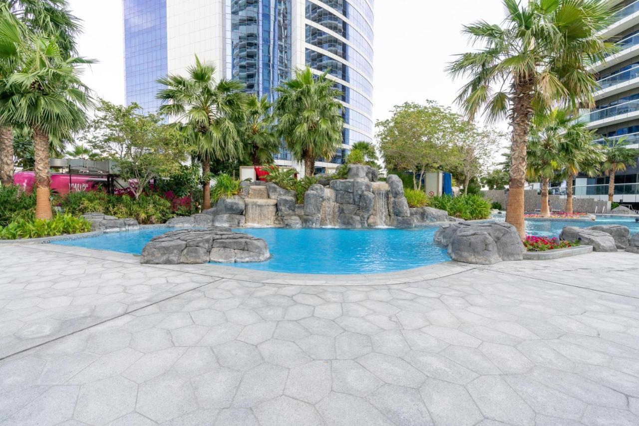 Globalstay Damac Towers By Paramount In Business Bay Dubai Exterior photo